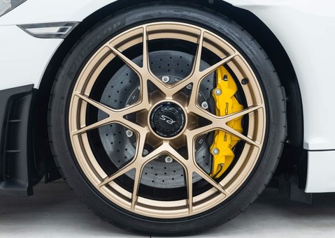 Porsche Cayman GT4 RS (718) 