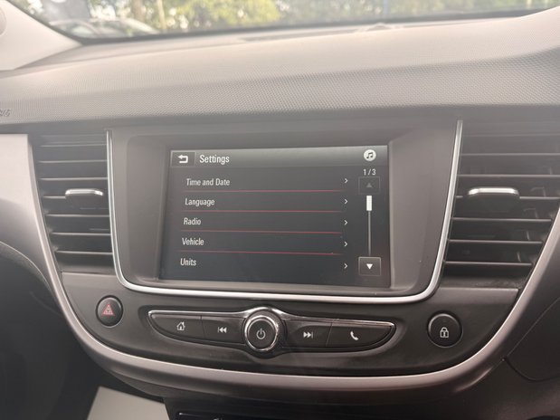Vauxhall Crossland X SE 26