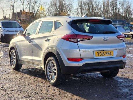 Hyundai TUCSON 1.7 CRDi Blue Drive SE Nav SUV 5dr Diesel DCT Euro 6 (s/s) (141 ps) 4