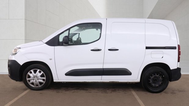 Citroen Berlingo SWB L1H1 Low Roof Enterprise Air Con Sensors Tow Bar EURO 6 7