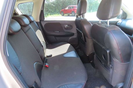 Nissan Note 1.6 16v SVE 5dr 9