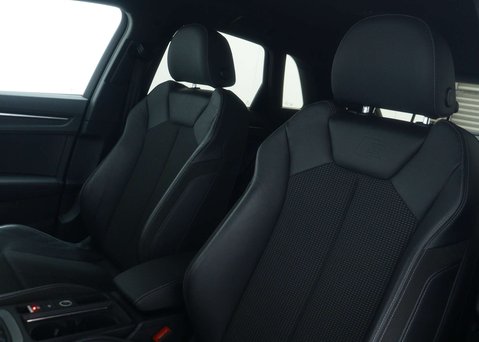 Audi Q3 1.5 TFSI CoD 35 Black Edition SUV 5dr Petrol S Tronic Euro 6 (s/s) (150 ps) 49