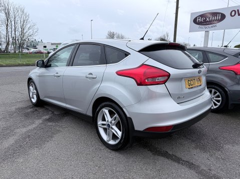 Ford Focus 1.0 ZETEC 7