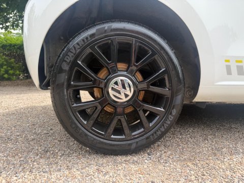 Volkswagen Up 1.0 Street up! Euro 6 3dr 18