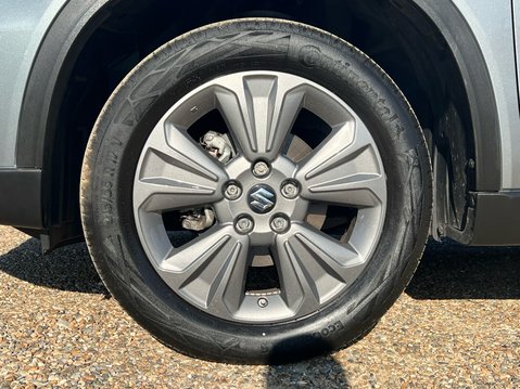 Suzuki Vitara SZ-T 4