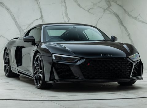 Audi R8 V10 PERFORMANCE CARBON BLACK 9