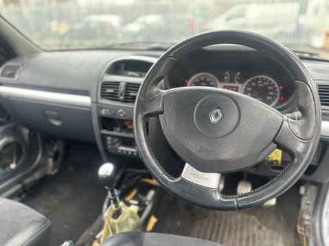 Renault Clio RENAULTSPORT 16V 172 TRACK DAY CAR RUNNING PROJECT 12