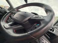Ford Kuga ST-LINE 15