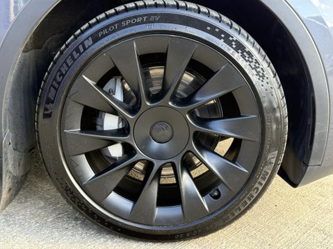 Tesla Model Y (Dual Motor) Long Range SUV 5dr Electric Auto 4WDE (384 bhp) 14