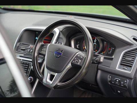 Volvo XC60 2.0 D4 R-Design Nav Auto Euro 6 (s/s) 5dr 26