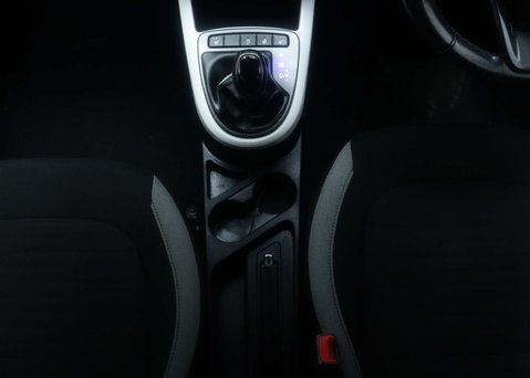 Hyundai i10 1.2 i10 Premium MPI Auto 5dr 21
