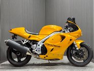 Triumph Daytona 1997 ONLY 27K RUNNING PROJECT BIKE SPARES OR REPAIR 1