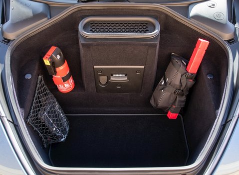 McLaren 720S Luxury 25