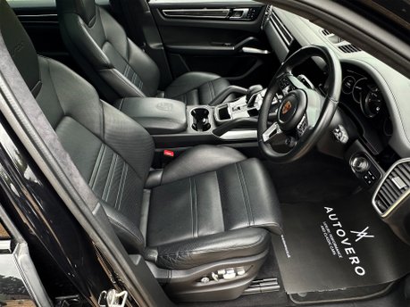 Porsche Cayenne V8 TURBO TIPTRONIC 48