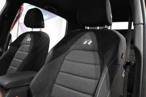 Volkswagen Golf R TSI 4MOTION DSG 19