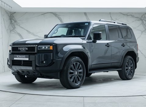 Toyota Land Cruiser Invincible 1