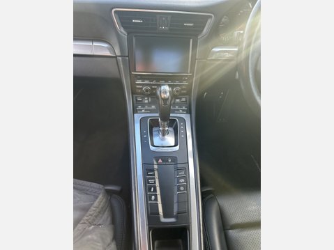 Porsche 911 CARRERA 4S PDK 18