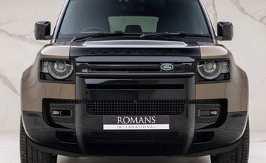 Land Rover Defender X 21