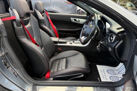 Mercedes-Benz SLC SLC 200 AMG LINE - AIRSCARF -9 MERCEDES SERVICES -HEATED SEATS -PAN ROOF 14