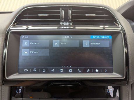 Jaguar F-Pace 2.0 F-PACE Portfolio AWD Auto 4WD 5dr 63