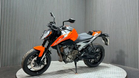 KTM Duke 2018 33K SPARES OR REPAIR PROJECT BIKE 790CC NAKED 6