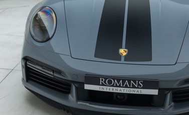 Porsche 911 Turbo S CABRIOLET (992) 35