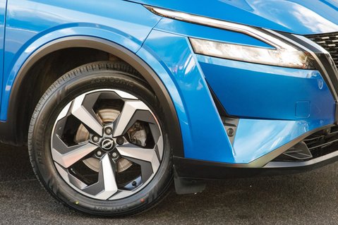 Nissan Qashqai DIG-T N-CONNECTA MHEV 11