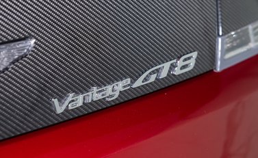 Aston Martin Vantage GT8 38