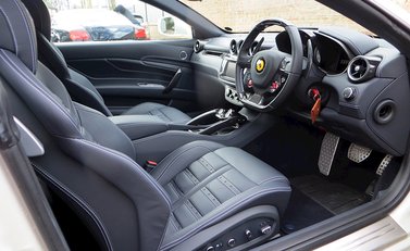Ferrari FF 17