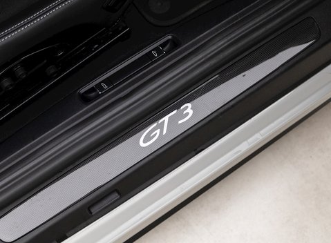 Porsche 911 GT3 (991.2) 20