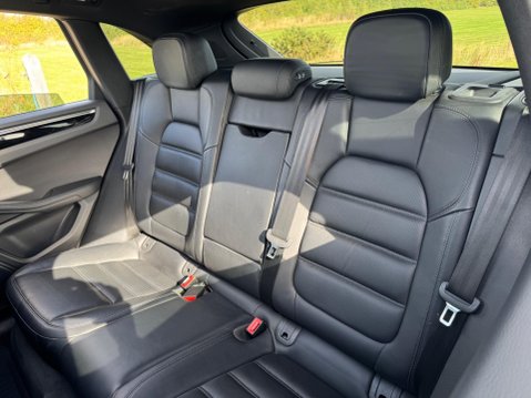 Porsche Macan 3.0 TD V6 S PDK 4WD Euro 6 (s/s) 5dr 41