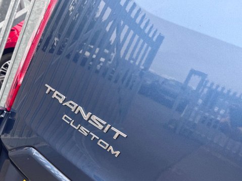 Ford Transit Custom 2.0 300 EcoBlue Limited Panel Van 5dr Diesel Manual L2 H1 Euro 6 (s/s) (130 12