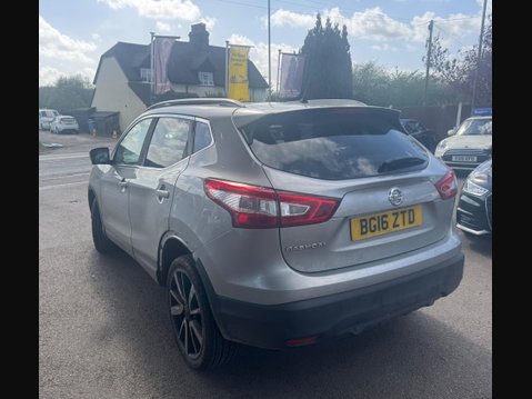 Nissan Qashqai 1.2 DIG-T Tekna XTRON 2WD Euro 6 (s/s) 5dr 2