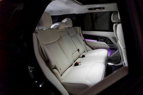 Land Rover Range Rover HSE D350. NOW SOLD. SIMILAR REQUIRED. PLEASE CALL 01903 254800. 21