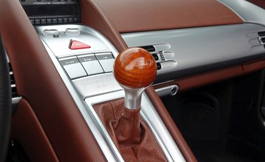 Porsche Carrera GT 36