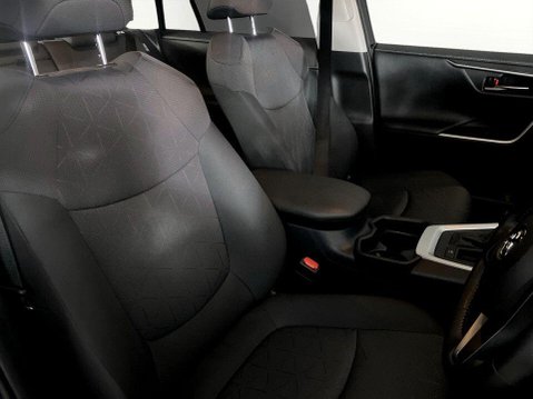 Toyota Rav4 2.5 VVT-h GPF Design SUV 5dr Petrol Hybrid CVT Euro 6 (s/s) (218 ps) Cruis 11