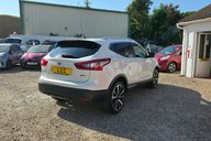 Nissan Qashqai DCI TEKNA.. 8 SERVICES.. 1 PREVIOUS KEEPER.. £20 ROAD TAX.. 70MPG..STUNNING 9