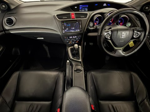 Honda Civic I-DTEC SR TOURER 11