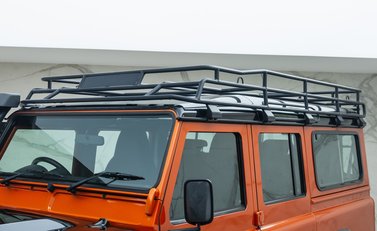 Land Rover Defender 110 ADVENTURE 33