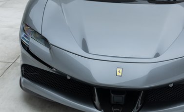 Ferrari SF90 Spider 30
