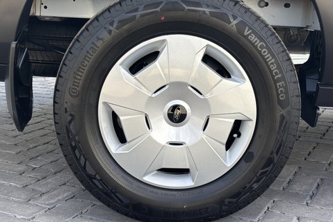 Ford Transit 350 Rwd L3 H3 Trend 130 ps Panel Van - Tow Axle 31