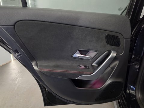 Mercedes-Benz A Class 1.5 A180d AMG Line (Premium) 7G-DCT Euro 6 (s/s) 5dr 9