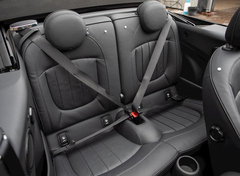 Mini JCW Convertible 16