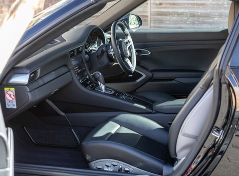 Porsche 911 (991.2) Targa 4 GTS 15