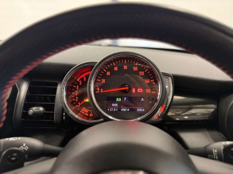Mini Hatch 2.0 Cooper SD Auto 3dr 15