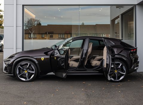 Ferrari Purosangue 3