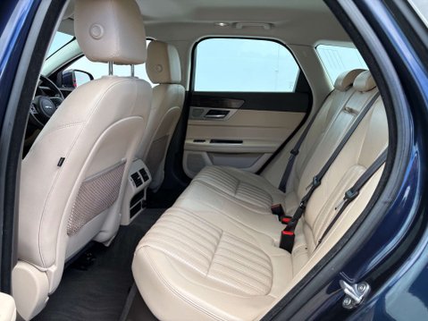 Jaguar XF 2.0 XF Portfolio D AWD Auto 4WD 5dr 70