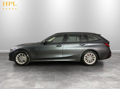 BMW 3 Series 2.0 330e 12kWh SE Pro Touring 5dr Petrol Plug-in Hybrid Auto xDrive Euro 6 4