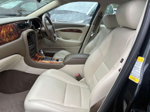 Jaguar S-Type 2.7D V6 SE Saloon 4dr Diesel Automatic (179 g/km, 206 bhp) 12