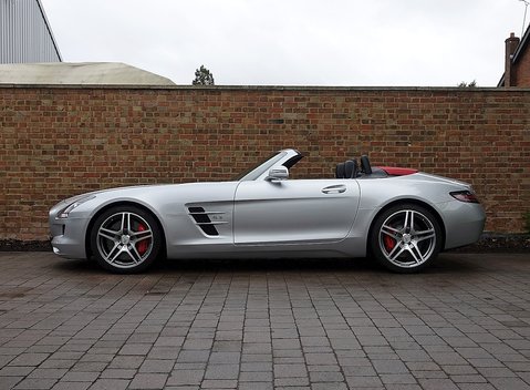 Mercedes-Benz SLS AMG Roadster 10